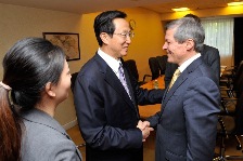 EU Commissioner Dacian Cioloș meets Chinese Minister of Agriculture Han Changfu in Bucharest